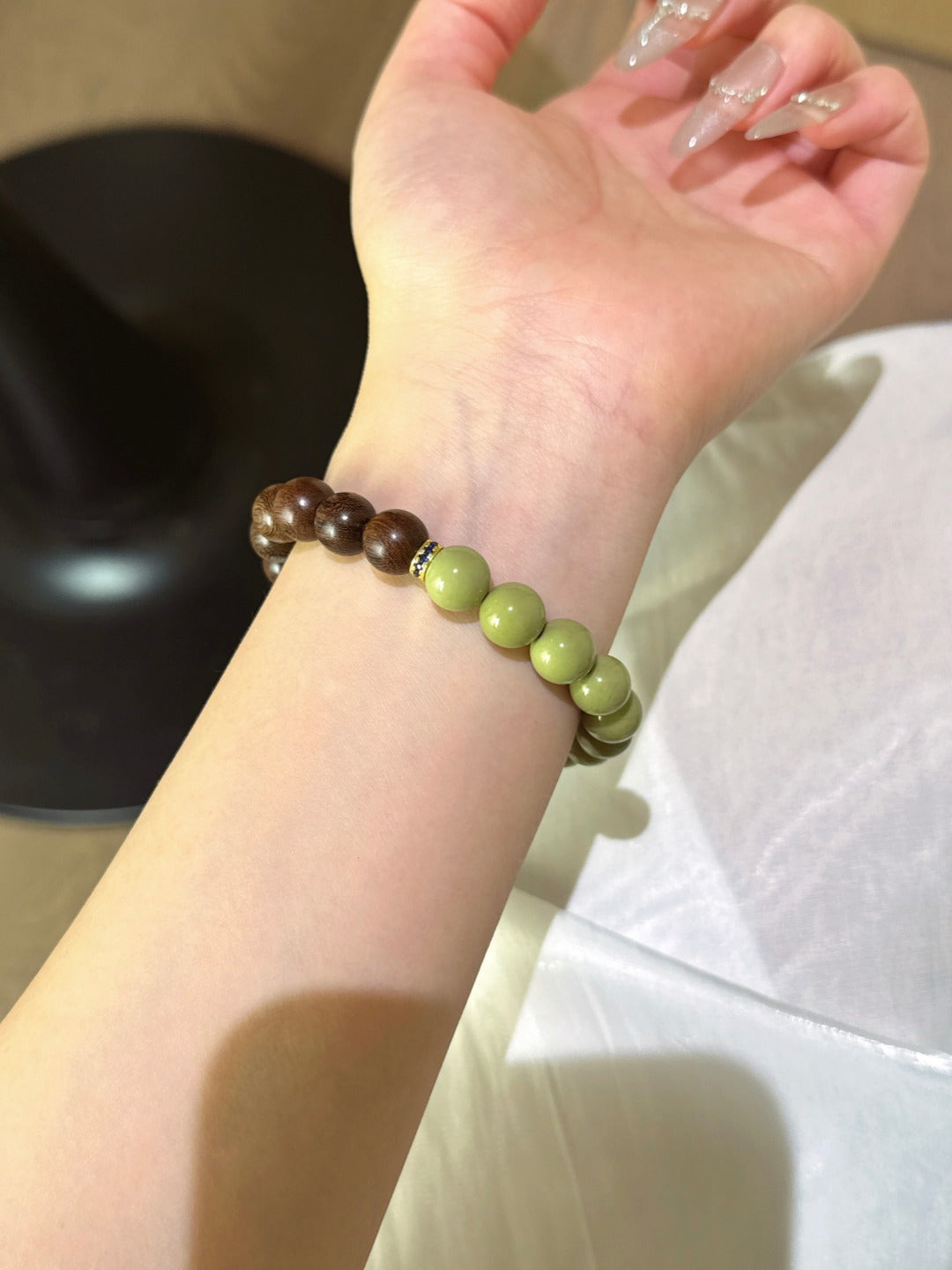 ▫️▪️ Alxa agate sandalwood bracelet